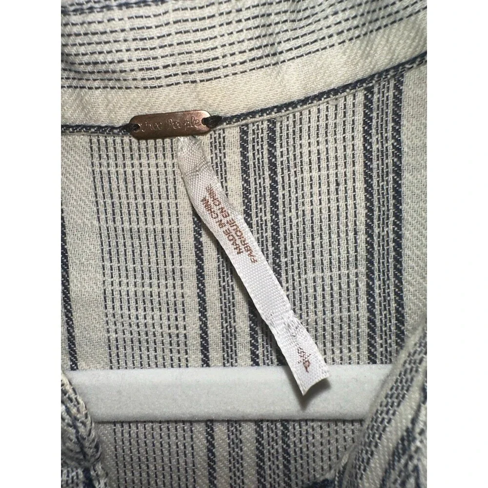 Free People button up striped and floral contrast long‎ sleeve top size small